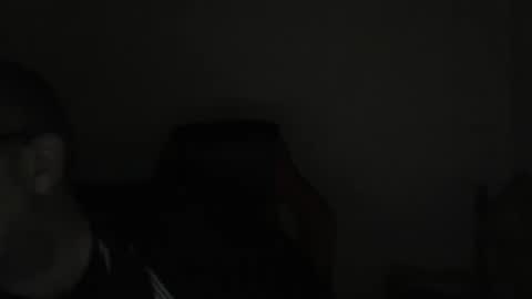 Snapshot of mat11efou chatting on May 2026 10:05:02 PM mat11efou online show from May 2026 10:05:02 PM
