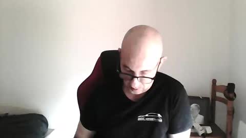 Snapshot of mat11efou chatting on May 2026 09:25:01 AM mat11efou online show from May 2026 09:25:01 AM