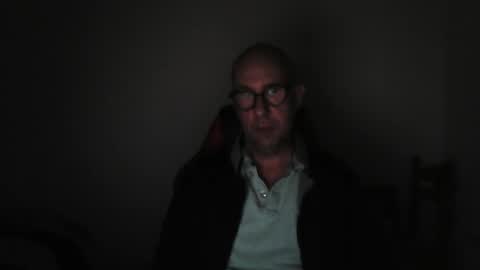 Snapshot of mat11efou chatting on May 2026 04:31:01 AM mat11efou online show from May 2026 04:31:01 AM