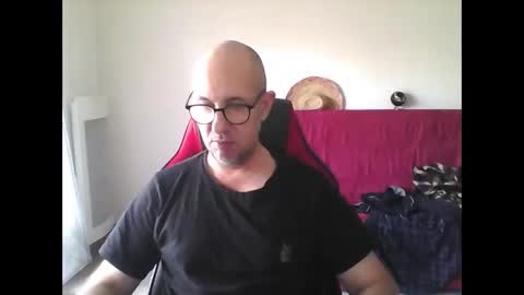 Snapshot of mat11efou chatting on May 2026 09:50:02 AM mat11efou online show from May 2026 09:50:02 AM