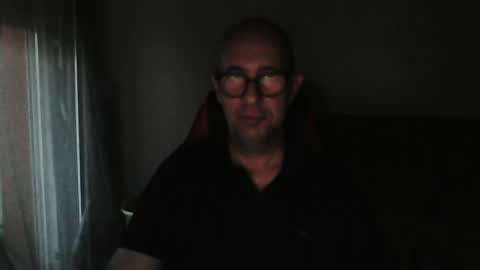 Snapshot of mat11efou chatting on June 2026 04:10:01 AM mat11efou online show from June 2026 04:10:01 AM