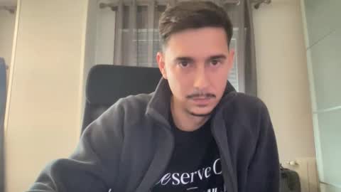 Aaron online show from January 2026 12:43:02 PM