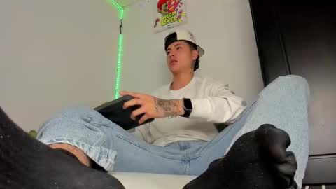 mateo_escobar online show from January 2026 06:40:01 AM