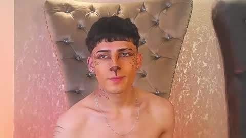 mateo mitchell online show from October 2025 05:37:02 AM