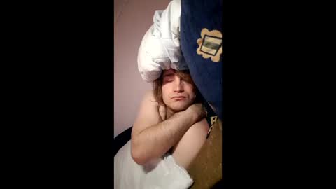 mateusz06544630 online show from December 2025 01:40:02 PM