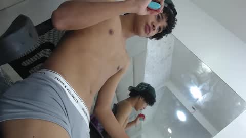 Mathias online show from December 2025 07:42:01 PM