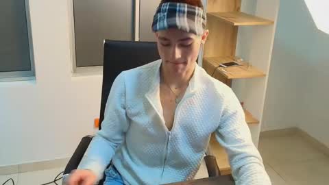 Snapshot of matheomontclair chatting on October 2025 11:48:02 PM Matheo Montclair online show from October 2025 11:48:02 PM