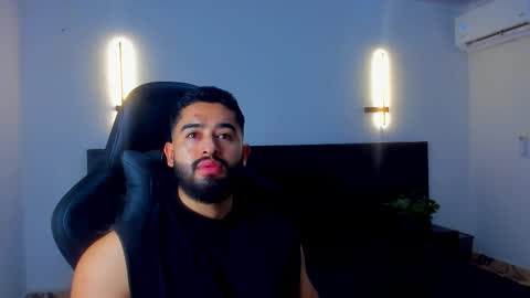 Snapshot of mathew_flintt chatting on March 2026 01:33:02 AM Mathew Flintt online show from March 2026 01:33:02 AM