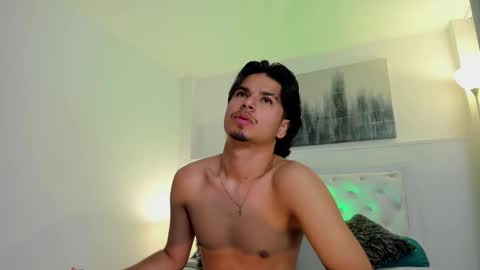 Mathew online show from October 2025 07:03:01 PM