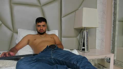 Mathews online show from May 2026 12:00:01 PM