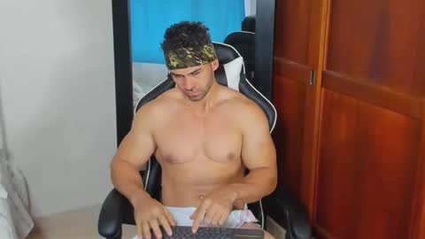 mathews_smith online show from September 2025 11:45:02 AM