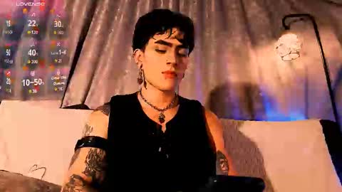 Mathew                        online show from October 2025 12:40:02 AM