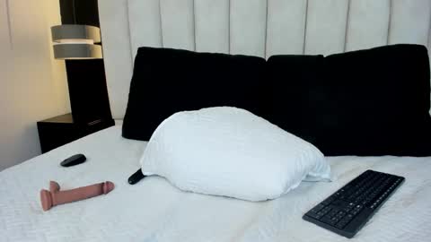 mathilda_liz online show from April 2026 02:01:01 PM