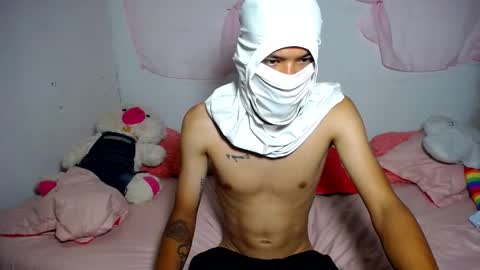 Snapshot of matias18__ chatting on September 2025 03:28:01 PM matias18__ online show from September 2025 03:28:01 PM