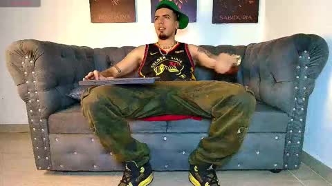 Snapshot of matias_costa chatting on October 2025 01:18:01 PM MATIAS COSTA online show from October 2025 01:18:01 PM