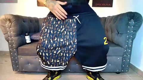 Snapshot of matias_costa chatting on November 2025 03:02:01 PM MATIAS COSTA online show from November 2025 03:02:01 PM