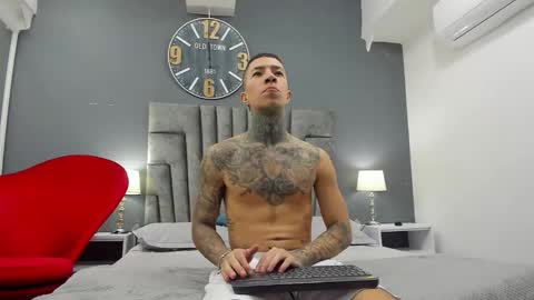 Snapshot of matias_son chatting on January 2025 07:44:02 PM Matias Son online show from January 2025 07:44:02 PM
