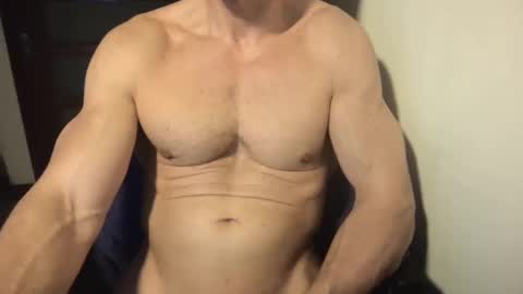 MatiasMatureMuscle online show from January 2025 12:52:02 AM
