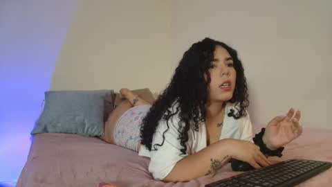 Snapshot of matilda_69x chatting on October 2025 03:39:02 AM Matilda online show from October 2025 03:39:02 AM