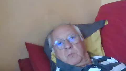 Snapshot of matricule4246 chatting on October 2025 09:17:01 AM joyaam79 online show from October 2025 09:17:01 AM