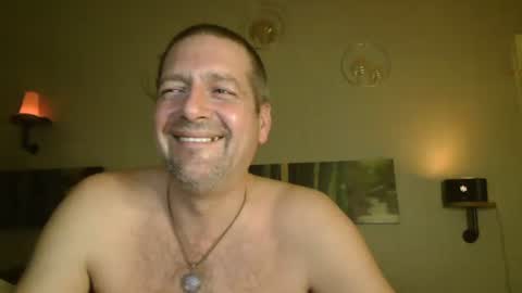 Snapshot of matrike1 chatting on February 2025 08:07:02 PM matrike1 online show from February 2025 08:07:02 PM
