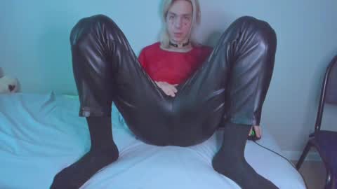 Snapshot of matt_spark chatting on January 2025 04:06:01 AM Matt online show from January 2025 04:06:01 AM