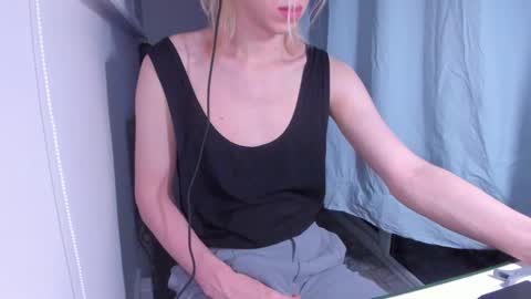 Snapshot of matt_spark chatting on February 2025 12:25:02 AM Matt online show from February 2025 12:25:02 AM