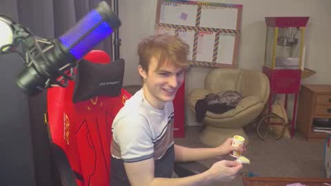 Snapshot of mattcashxxx chatting on February 2026 02:10:01 AM Matt Cash online show from February 2026 02:10:01 AM