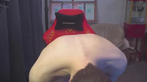 Snapshot of mattcashxxx chatting on April 2026 01:04:01 AM Matt Cash online show from April 2026 01:04:01 AM