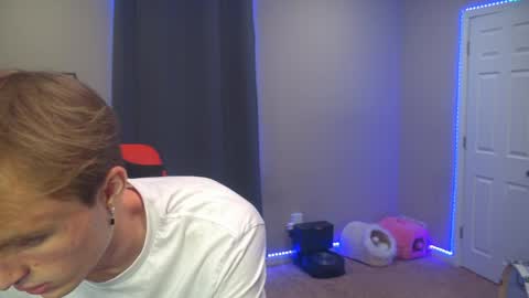 Snapshot of mattcashxxx chatting on May 2026 01:10:02 AM Matt Cash online show from May 2026 01:10:02 AM
