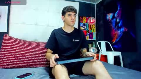 ---Matteo--- online show from September 2025 08:32:02 PM