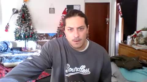 Snapshot of matteushh87 chatting on December 2024 09:28:02 AM matteushh87 online show from December 2024 09:28:02 AM