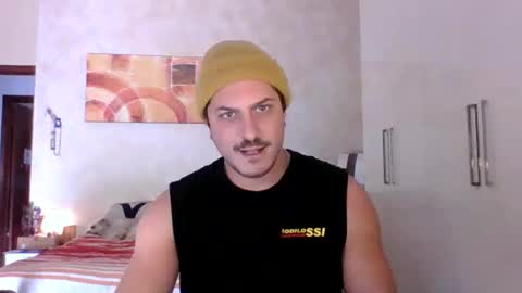 matteushh87 online show from October 2025 08:15:02 AM