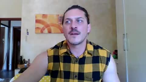 matteushh87 online show from April 2026 09:35:02 AM