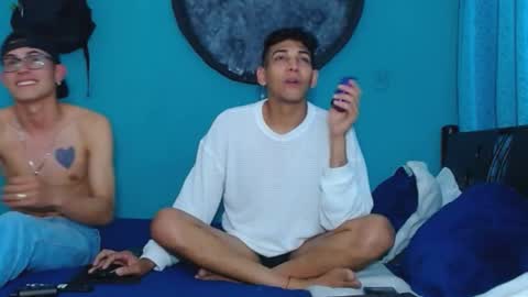 matthew_hawk19 online show from February 2025 02:01:01 AM