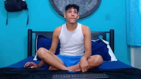 matthew_hawk19 online show from March 2025 01:09:01 PM