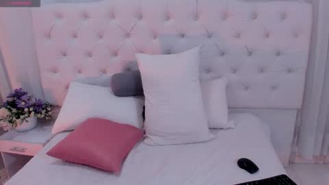 Matthew online show from October 2025 05:31:02 PM