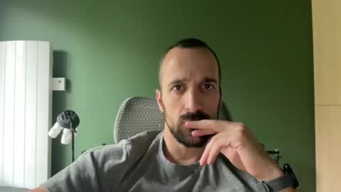 Snapshot of matthias24 chatting on October 2025 12:16:02 PM M online show from October 2025 12:16:02 PM