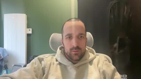 Snapshot of matthias24 chatting on February 2026 01:49:01 PM M online show from February 2026 01:49:01 PM