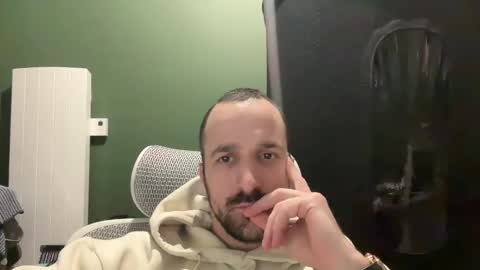 Snapshot of matthias24 chatting on February 2026 10:39:01 PM M online show from February 2026 10:39:01 PM