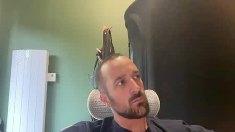 Snapshot of matthias24 chatting on August 2026 01:43:01 PM M online show from August 2026 01:43:01 PM