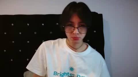 Snapshot of matti_mendez_ chatting on July 2026 05:04:02 PM Matti Mendez online show from July 2026 05:04:02 PM