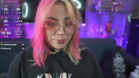 Snapshot of matti_sofia chatting on March 2026 03:00:01 AM TATIANA AND ROUS online show from March 2026 03:00:01 AM