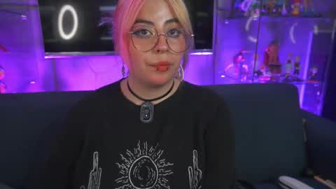 Snapshot of matti_sofia chatting on March 2026 03:06:02 PM TATIANA AND ROUS online show from March 2026 03:06:02 PM