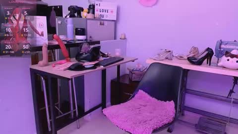 mattilda_18 online show from September 2025 08:12:02 PM