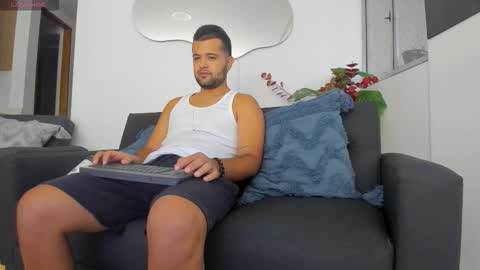 Snapshot of mattmeness chatting on November 2025 10:47:01 AM MattMeness online show from November 2025 10:47:01 AM