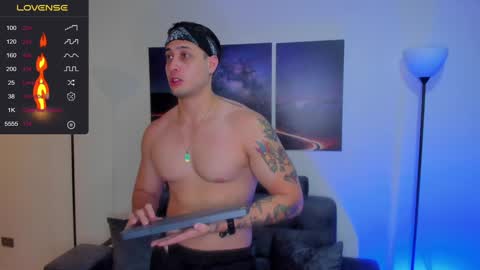 Snapshot of mattsaill_ chatting on December 2024 11:06:02 AM mattsaill_ online show from December 2024 11:06:02 AM