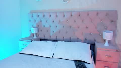 Snapshot of mattthompsonn chatting on October 2025 09:37:02 PM Matt online show from October 2025 09:37:02 PM