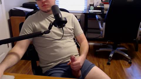 Snapshot of mattyseas chatting on March 2026 10:25:02 PM mattyseas online show from March 2026 10:25:02 PM