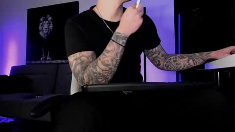 Matt online show from November 2025 09:14:01 PM